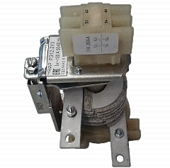 Реле  тока  РЭ12-2  У3  Iн  ~100  А  50  60Гц  2&quot;з&quot;  Iсраб.  220-700%  присоед.переднее  самовозврат (АРТ.121226004 01)